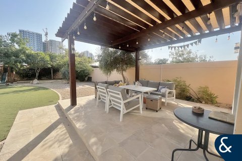 Villa in District 16, Jumeirah Village Circle, Dubai 3 bedrooms, 686 sq.m. № 98646 - photo 19