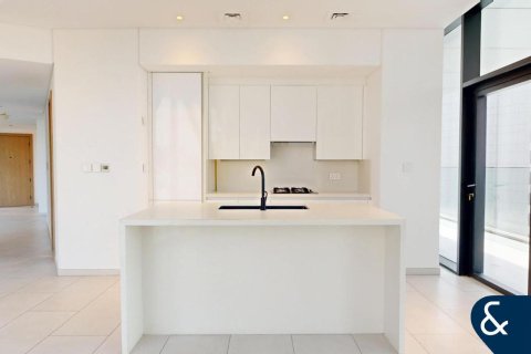 Apartment in Marquise Square Tower, Business Bay, Dubai 2 bedrooms, 142 sq.m. № 98649 - photo 10