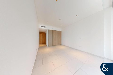 Apartment in Marquise Square Tower, Business Bay, Dubai 2 bedrooms, 142 sq.m. № 98649 - photo 12