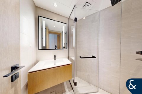 Apartment in Marquise Square Tower, Business Bay, Dubai 2 bedrooms, 142 sq.m. № 98649 - photo 15