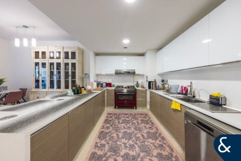 Apartment in Al Andalus, Jumeirah Golf Estates, Dubai 2 bedrooms, 127 sq.m. № 98647 - photo 6