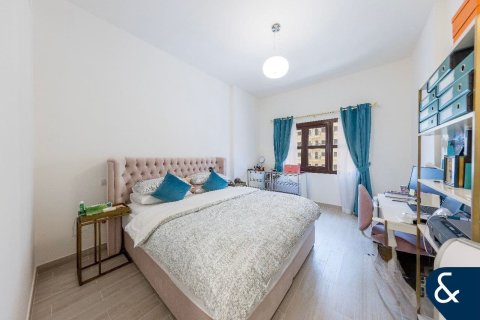 Apartment in Al Andalus, Jumeirah Golf Estates, Dubai 2 bedrooms, 127 sq.m. № 98647 - photo 8