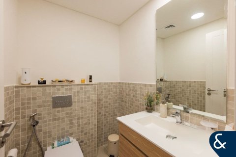 Apartment in Al Andalus, Jumeirah Golf Estates, Dubai 2 bedrooms, 127 sq.m. № 98647 - photo 11