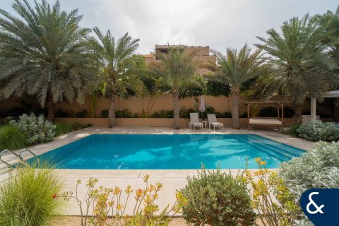 Villa in Arabian Ranches, Dubai 7 bedrooms, 693 sq.m. № 98651 - photo 25
