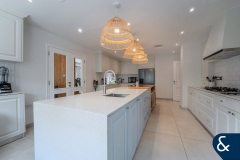 Villa in Arabian Ranches, Dubai 7 bedrooms, 693 sq.m. № 98651 - photo 5