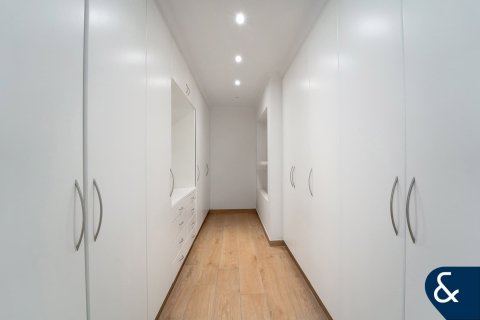 Villa in Arabian Ranches, Dubai 7 bedrooms, 693 sq.m. № 98651 - photo 20