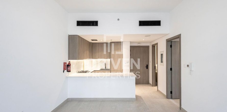 Appartement à LAYA HEIGHTS à Dubai Studio City, Dubai, 1 chambre, 61 m², № 31640