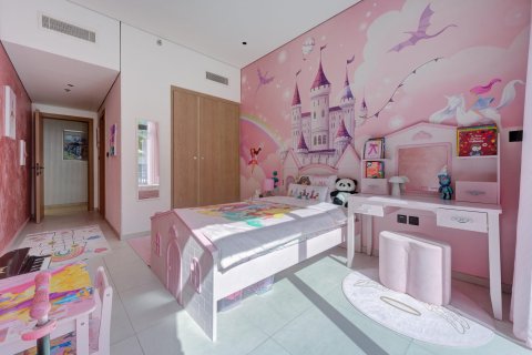 Apartment in BEVERLY RESIDENCE in Jumeirah Village Circle, Dubai 4 bedrooms, 170 sq.m. № 97332 - photo 13