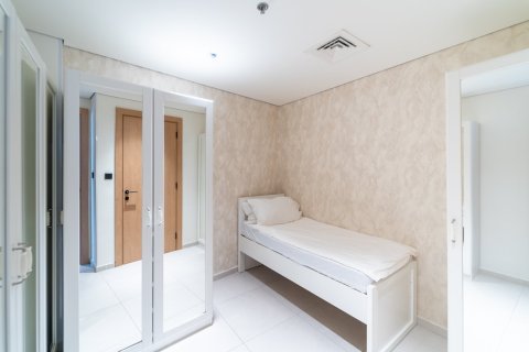 Apartment in BEVERLY RESIDENCE in Jumeirah Village Circle, Dubai 4 bedrooms, 170 sq.m. № 97332 - photo 18