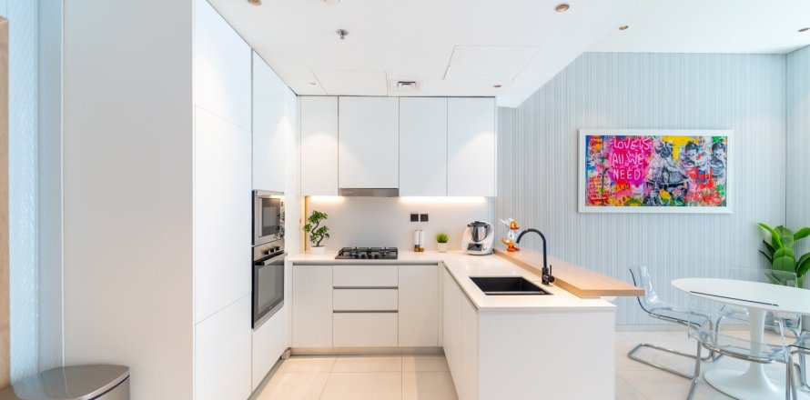 Apartment in BEVERLY RESIDENCE in Jumeirah Village Circle, Dubai 4 bedrooms, 170 sq.m. № 97332