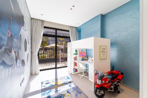 Apartment in BEVERLY RESIDENCE in Jumeirah Village Circle, Dubai 4 bedrooms, 170 sq.m. № 97332 - photo 8