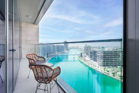 Apartment in Al Safa, Dubai 2 bedrooms, 147 sq.m. № 97333