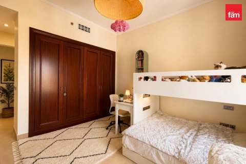 Apartment in Old Town, Dubai 2 bedrooms, 131.7 sq.m. № 118304 - photo 12