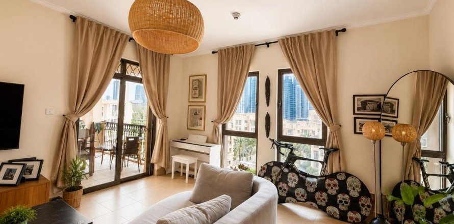 Apartment in Old Town, Dubai 2 bedrooms, 131.7 sq.m. № 118304