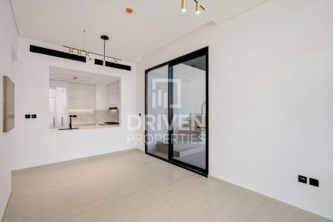 Apartment in District 15, Jumeirah Village Circle, Dubai 2 bedrooms, 142.23 sq.m. № 137154 - photo 5