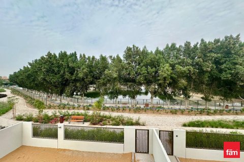 Купить виллу в Дубае: 4 спальни, 260.5м², № 89363 - фото 15