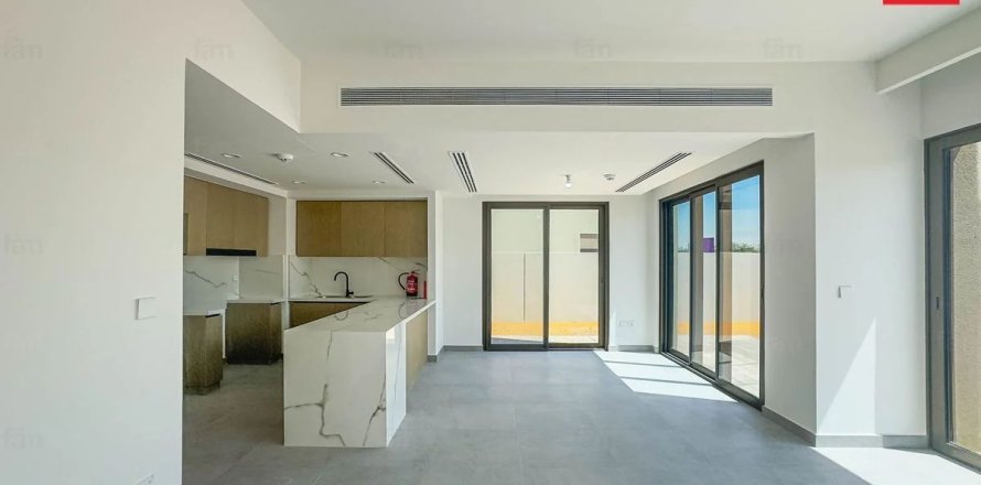 Вилла в Дубае, 4 спальни, 260.5м², № 89363