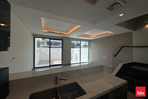 Townhouse in Dubai 3 bedrooms, 134.9 sq.m. № 89366 - photo 3
