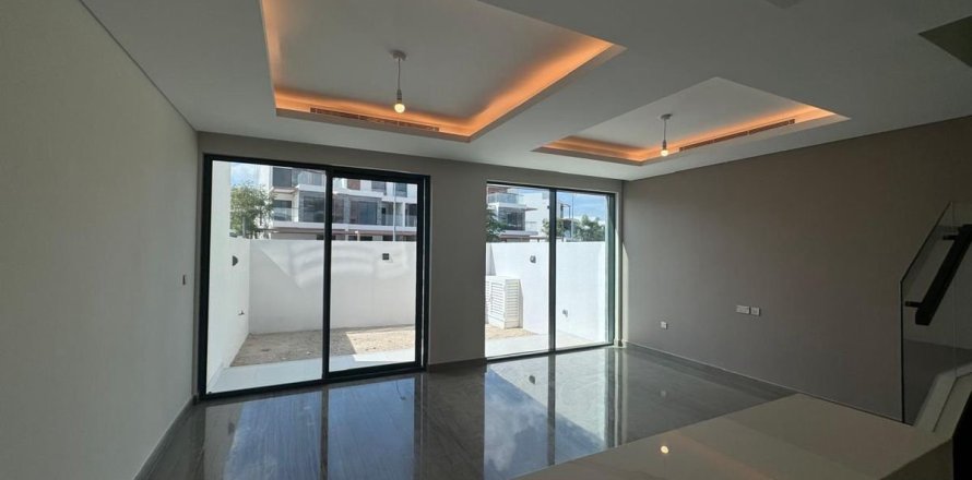 Townhouse in Dubai 3 bedrooms, 134.9 sq.m. № 89366