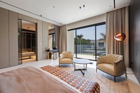 Duplex in Dubai 6 bedrooms, 929 sq.m. № 102281 - photo 19