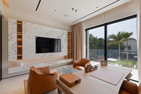 Duplex in Dubai 6 bedrooms, 929 sq.m. № 102281 - photo 18