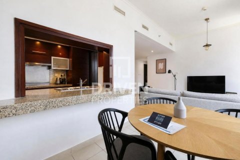 Apartment in Burj Views, Downtown Dubai (Downtown Burj Dubai), Dubai 1 bedroom, 67.54 sq.m. № 125286 - photo 4