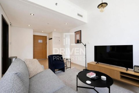 Apartment in Burj Views, Downtown Dubai (Downtown Burj Dubai), Dubai 1 bedroom, 67.54 sq.m. № 125286 - photo 2