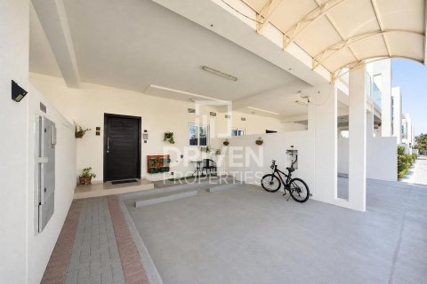 Adosado en Dubai, 2 dormitorios, 133.41 m², № 125288 - foto 20
