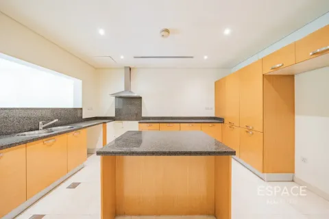 Adosado en Al Furjan, Dubai, 3 dormitorios, 301 m², № 122269 - foto 13