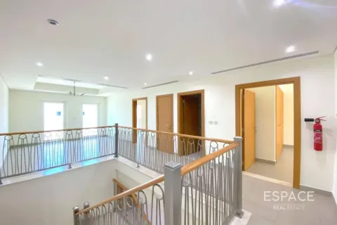 Adosado en Al Furjan, Dubai, 3 dormitorios, 301 m², № 122269 - foto 4