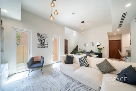 Villa en Dubai Land, Dubai, 2 dormitorios, 172 m², № 122268 - foto 17