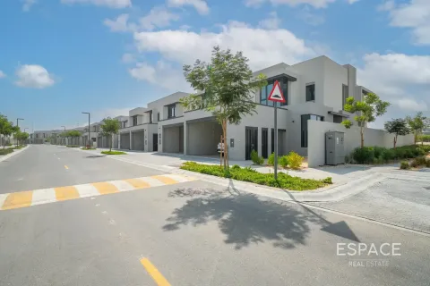 Adosado en Jebel Ali, Dubai, 4 dormitorios, 286 m², № 122263 - foto 4