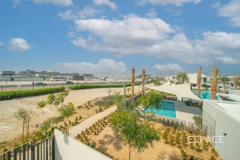 Adosado en Jebel Ali, Dubai, 4 dormitorios, 286 m², № 122263