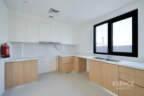Adosado en Jebel Ali, Dubai, 4 dormitorios, 286 m², № 122263 - foto 5