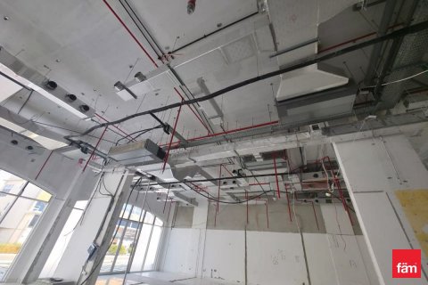 Tienda en Dubai, 119.8 m², № 77669 - foto 8