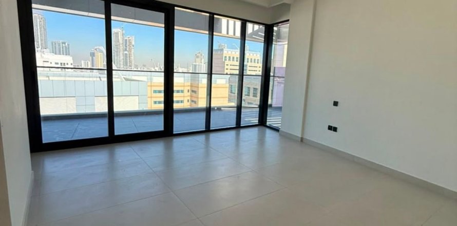 Appartement à Dubai, 2 chambres, 248.3 m², № 122024