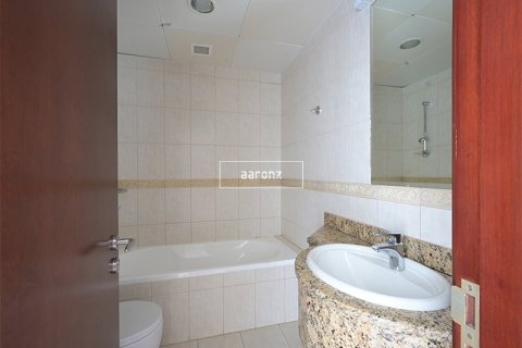 Снять в аренду квартиру в Дубай Марине, Дубай: 2 спальни, 120.8м², № 42775 - фото 12