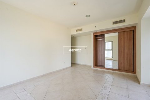 Снять в аренду квартиру в Дубай Марине, Дубай: 2 спальни, 120.8м², № 42775 - фото 3