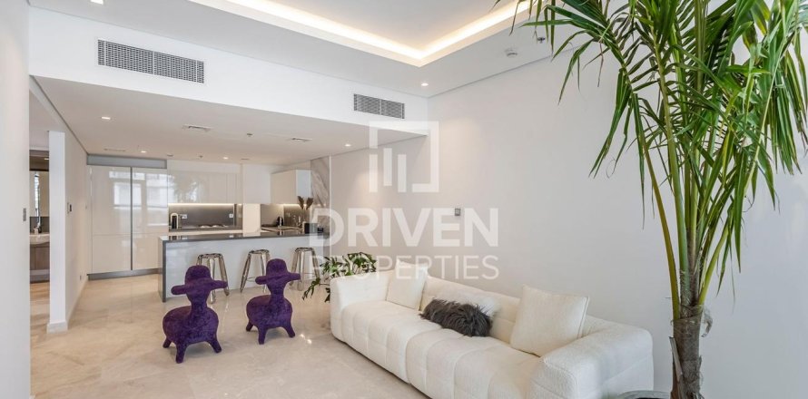 Townhouse in Business Bay, Dubai 4 bedrooms, 423 sq.m. № 19475