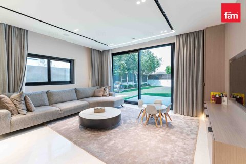 Villa en Dubai, 5 dormitorios, 1279.5 m², № 13781 - foto 2