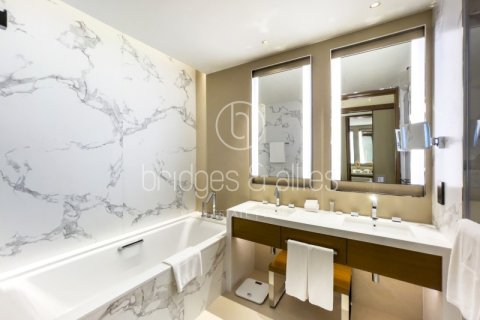 Снять в аренду квартиру в Даунтаун Дубай (Даунтаун Бурдж Дубай), Дубай: 2 спальни, 156м², № 89187 - фото 14