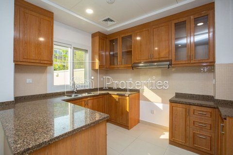 Maison de ville à Dubai, 2 chambres, 172.4 m², № 76927 - photo 12