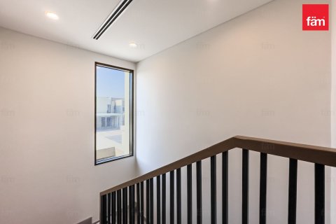 Townhouse in Dubai 4 bedrooms, 231.5 sq.m. № 76921 - photo 4