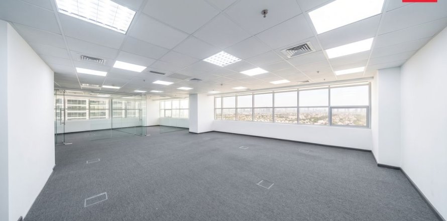 Office in Dubai 157.4 sq.m. № 139347