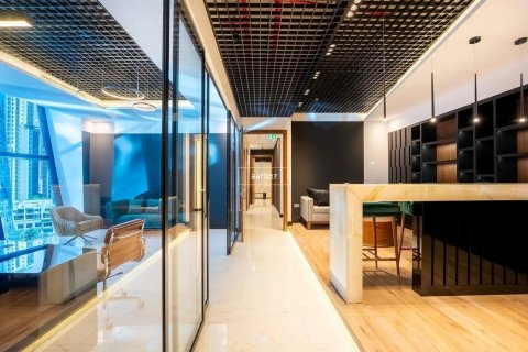 Oficina en Business Bay, Dubai, 197.6 m², № 42679 - foto 1