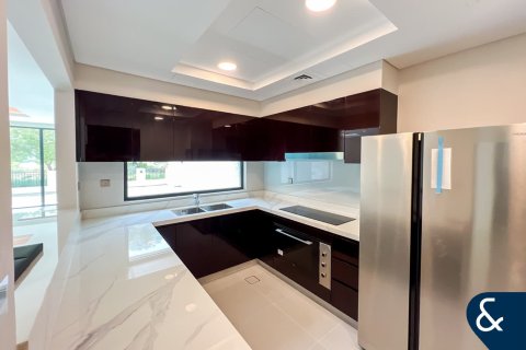 Villa en DAMAC Hills (Akoya by DAMAC), Dubai, 6 dormitorios, 301 m², № 76282 - foto 5