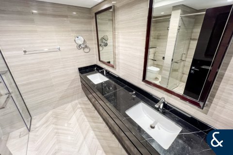 Villa en DAMAC Hills (Akoya by DAMAC), Dubai, 6 dormitorios, 301 m², № 76282 - foto 11