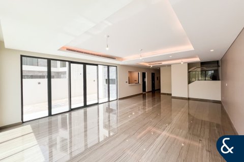 Villa en DAMAC Hills (Akoya by DAMAC), Dubai, 6 dormitorios, 301 m², № 76282 - foto 2