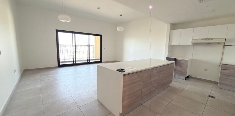 Квартира в Дубае, 2 спальни, 127.2м², № 83617