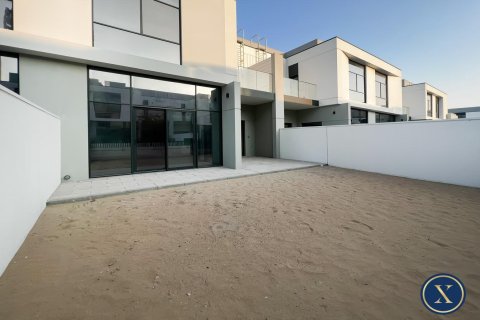 Townhouse in Murooj Al Furjan, Al Furjan, Dubai 3 bedrooms, 221 sq.m. № 46184 - photo 13